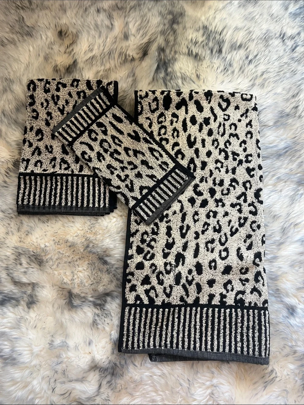 4 SETS  Print Bath Towel Set - Black & Cream